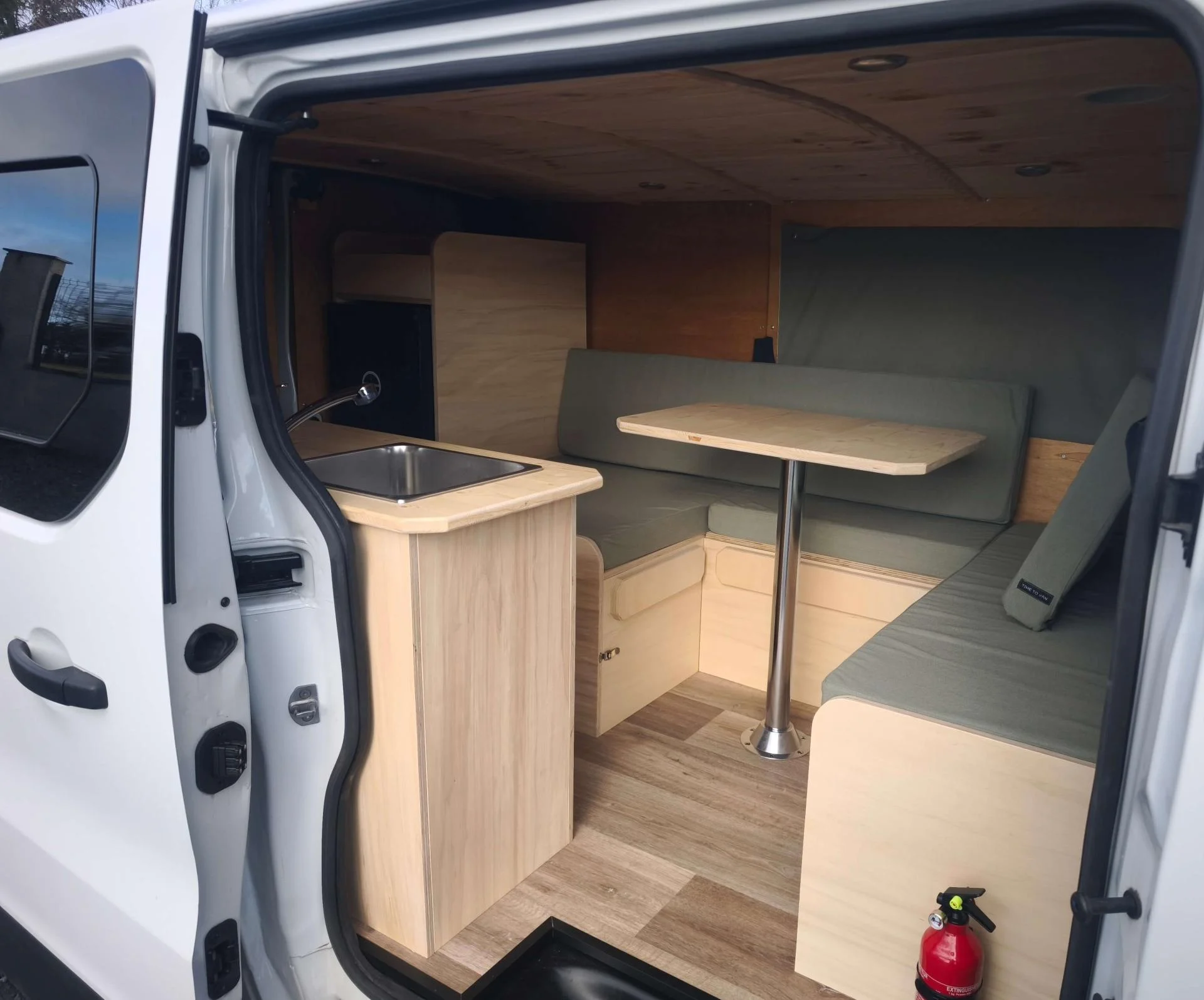 02 2025 11 l1h1 2021 time to van